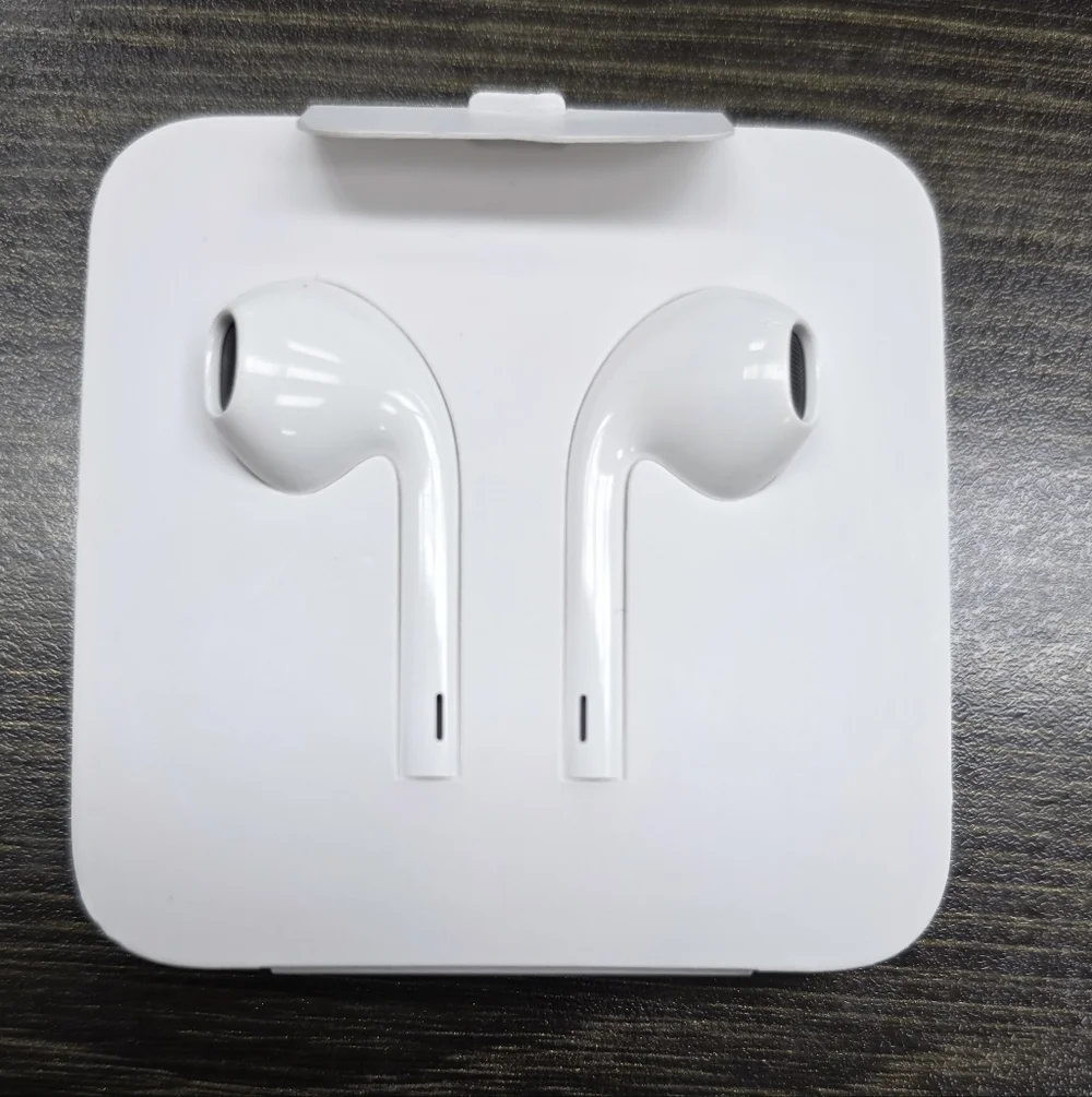 Apple White Wired Earbuds